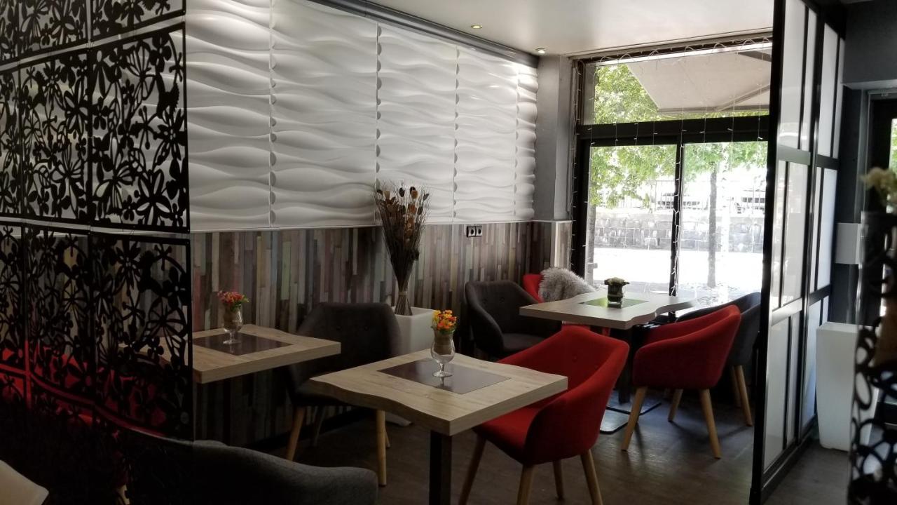 Hotel De La Gare Modane Εξωτερικό φωτογραφία